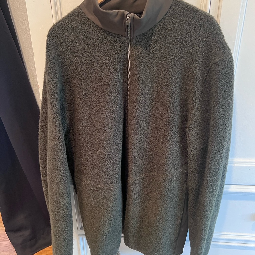 LuluLemon Gray Men's Jacket